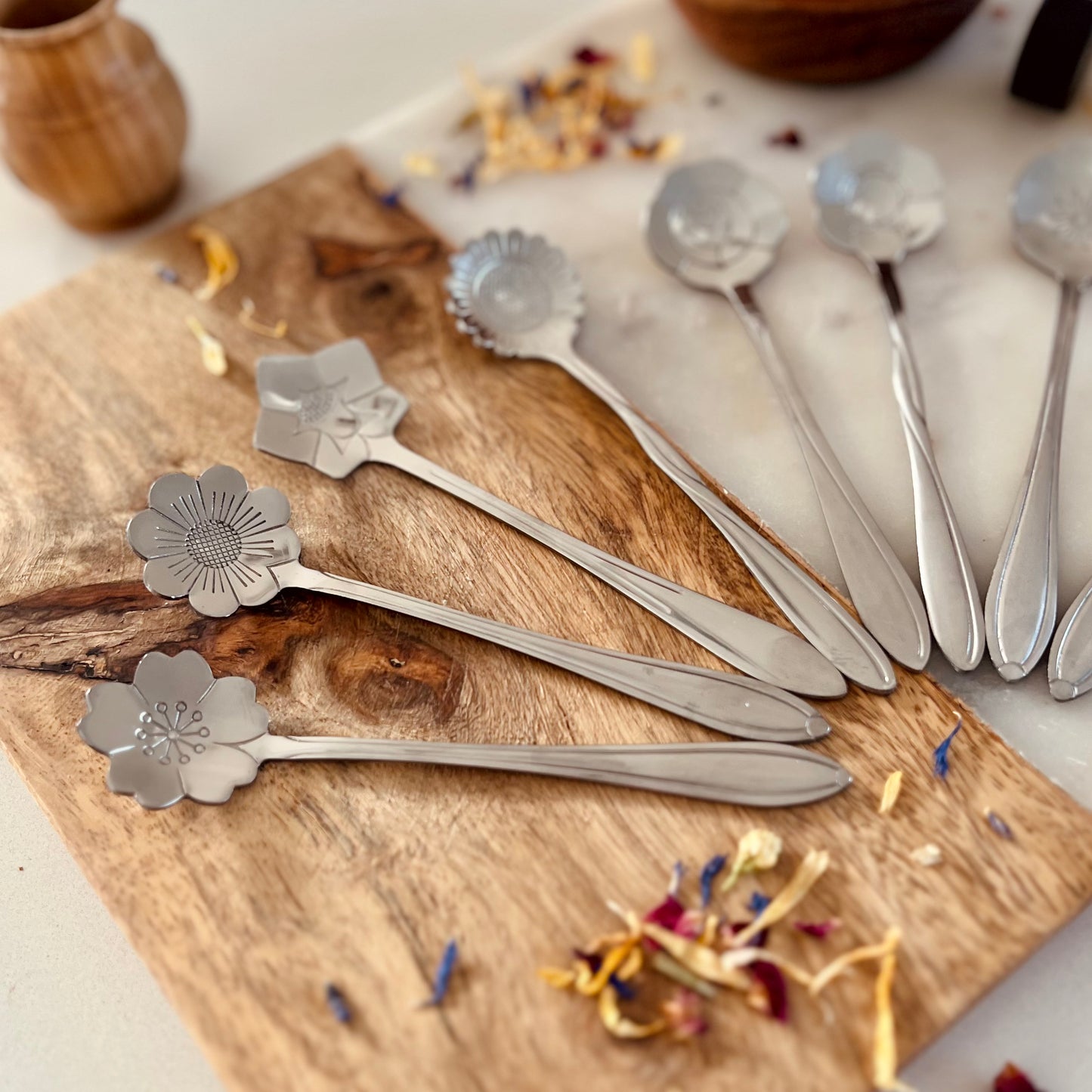 Flower spoon