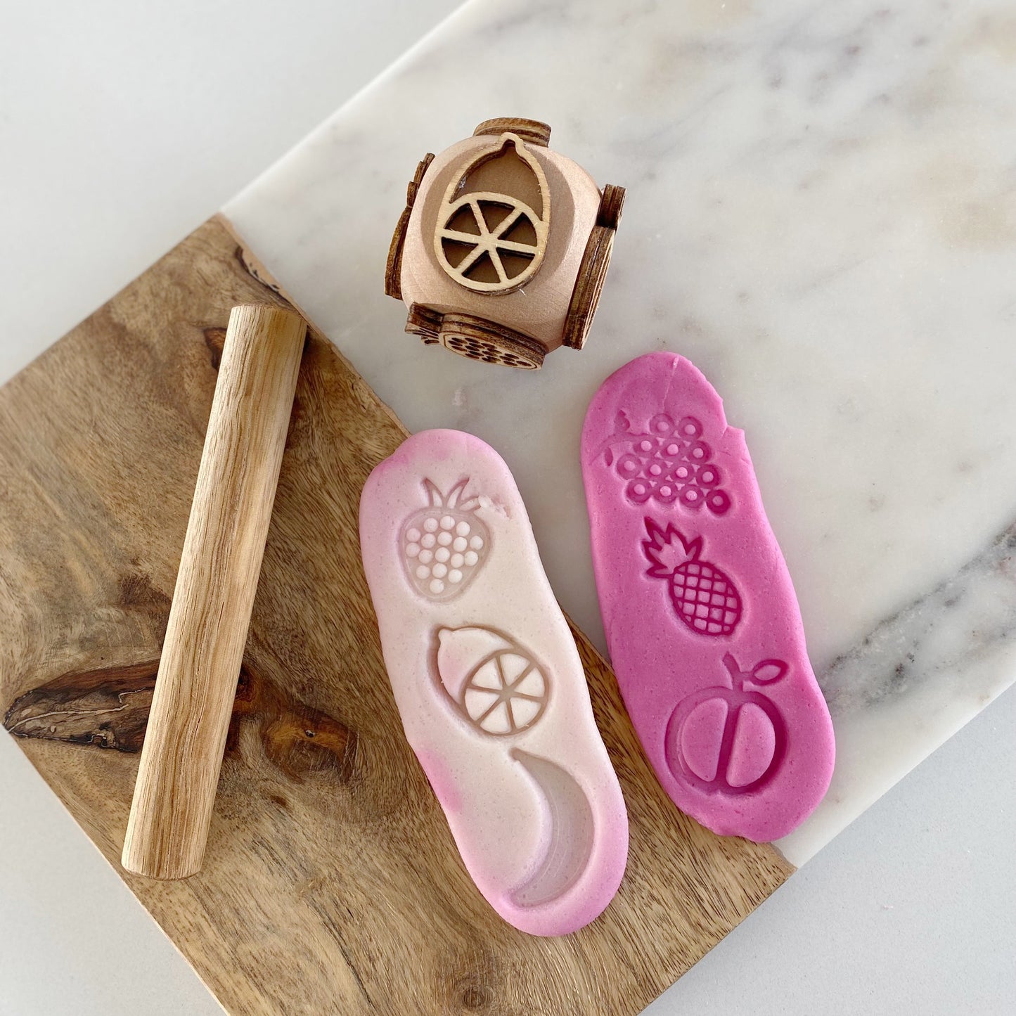 Fruity 6-in-1 play dough stamp